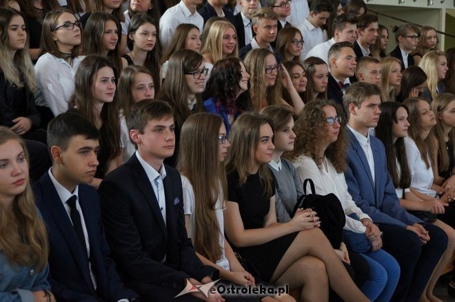 Rozpoczęcie roku szkolnego w ostrołęckich szkołach [01.09.2016] - zdjęcie #170 - eOstroleka.pl