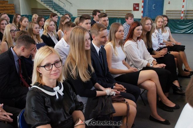 Rozpoczęcie roku szkolnego w ostrołęckich szkołach [01.09.2016] - zdjęcie #122 - eOstroleka.pl