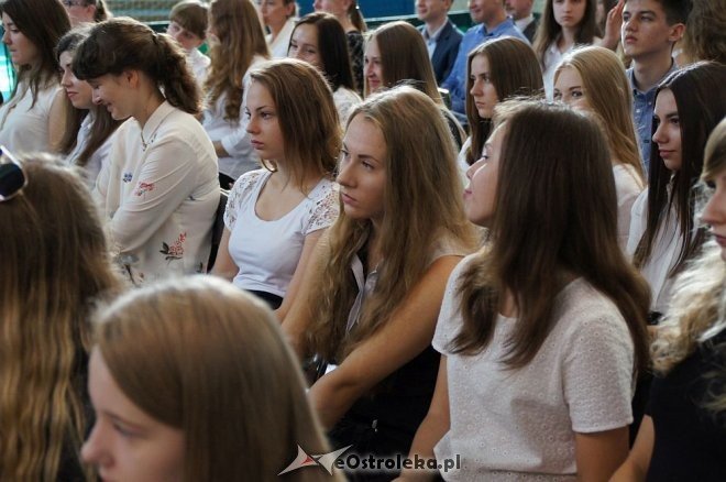 Rozpoczęcie roku szkolnego w ostrołęckich szkołach [01.09.2016] - zdjęcie #108 - eOstroleka.pl
