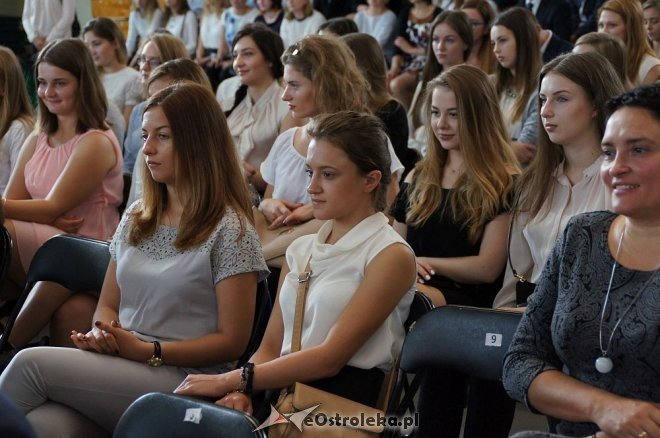 Rozpoczęcie roku szkolnego w ostrołęckich szkołach [01.09.2016] - zdjęcie #82 - eOstroleka.pl