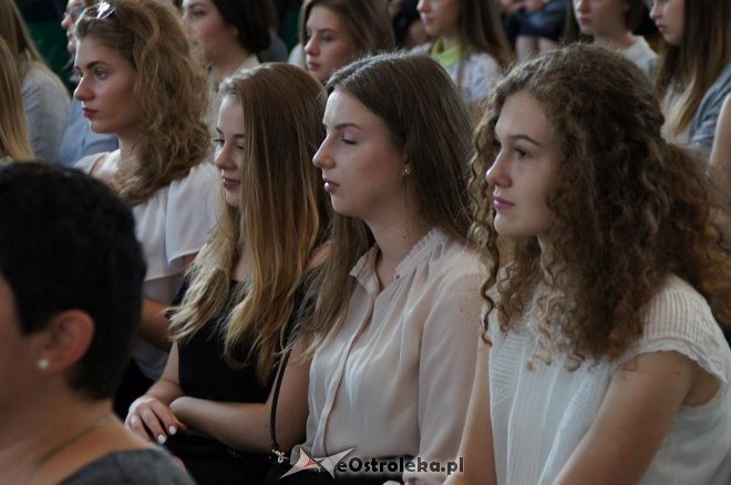Rozpoczęcie roku szkolnego w ostrołęckich szkołach [01.09.2016] - zdjęcie #76 - eOstroleka.pl
