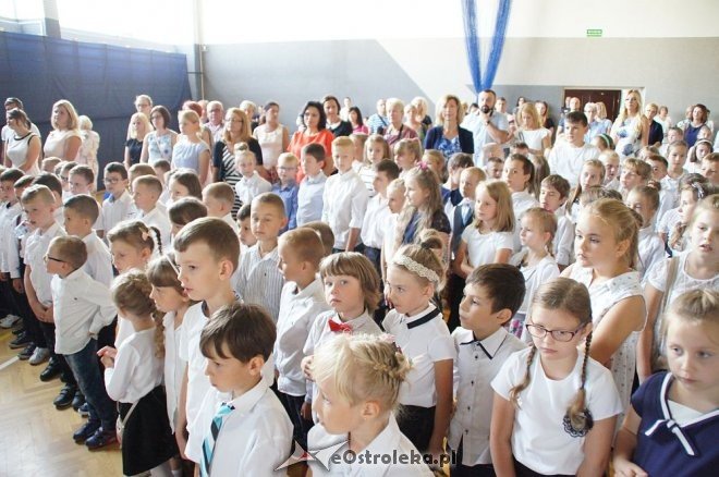 Rozpoczęcie roku szkolnego w ostrołęckich szkołach [01.09.2016] - zdjęcie #133 - eOstroleka.pl