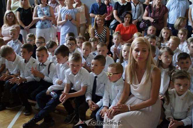 Rozpoczęcie roku szkolnego w ostrołęckich szkołach [01.09.2016] - zdjęcie #179 - eOstroleka.pl