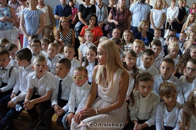 Rozpoczęcie roku szkolnego w ostrołęckich szkołach [01.09.2016] - zdjęcie #183 - eOstroleka.pl