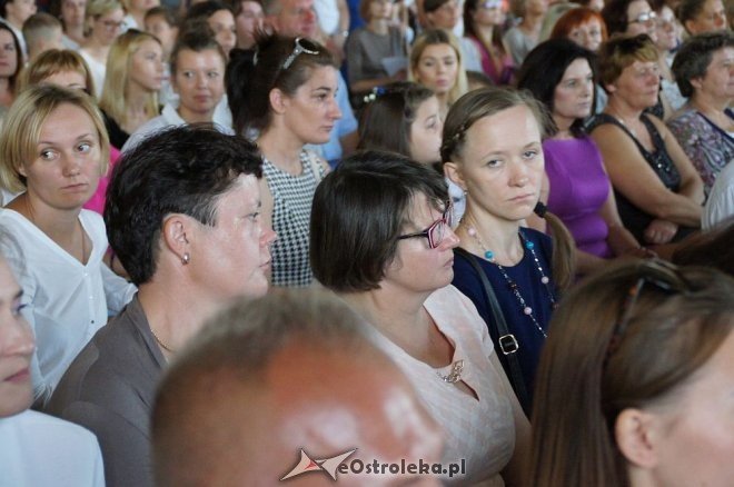 Rozpoczęcie roku szkolnego w ostrołęckich szkołach [01.09.2016] - zdjęcie #119 - eOstroleka.pl