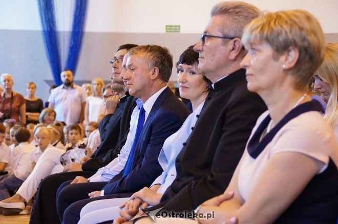 Rozpoczęcie roku szkolnego w ostrołęckich szkołach [01.09.2016] - zdjęcie #105 - eOstroleka.pl