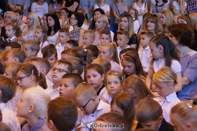 Rozpoczęcie roku szkolnego w ostrołęckich szkołach [01.09.2016] - zdjęcie #91 - eOstroleka.pl