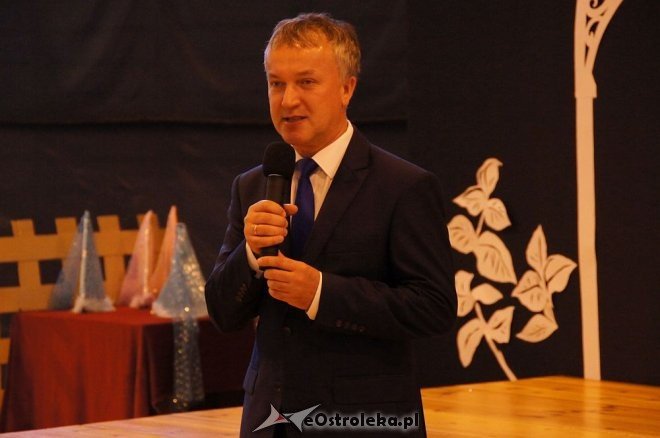 Rozpoczęcie roku szkolnego w ostrołęckich szkołach [01.09.2016] - zdjęcie #77 - eOstroleka.pl