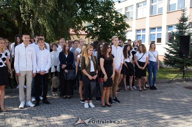Rozpoczęcie roku szkolnego w ostrołęckich szkołach [01.09.2016] - zdjęcie #66 - eOstroleka.pl