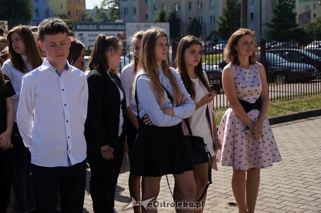 Rozpoczęcie roku szkolnego w ostrołęckich szkołach [01.09.2016] - zdjęcie #31 - eOstroleka.pl