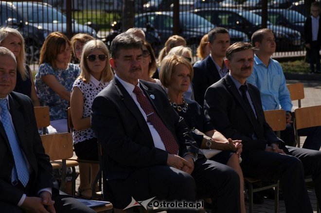 Rozpoczęcie roku szkolnego w ostrołęckich szkołach [01.09.2016] - zdjęcie #28 - eOstroleka.pl