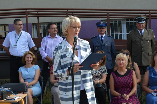 Rozpoczęcie roku szkolnego w ostrołęckich szkołach [01.09.2016] - zdjęcie #5 - eOstroleka.pl