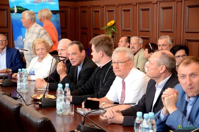 Umowa partnerska między Kadzidłem i Mrągowem podpisana [01.09.2016] - zdjęcie #3 - eOstroleka.pl