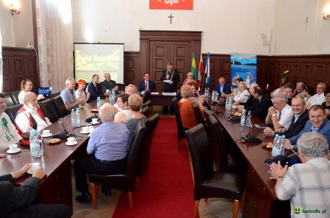 Umowa partnerska między Kadzidłem i Mrągowem podpisana [01.09.2016] - zdjęcie #12 - eOstroleka.pl