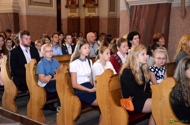 Rozpoczęcie roku szkolnego w Kadzidle [01.09.2016] - zdjęcie #37 - eOstroleka.pl