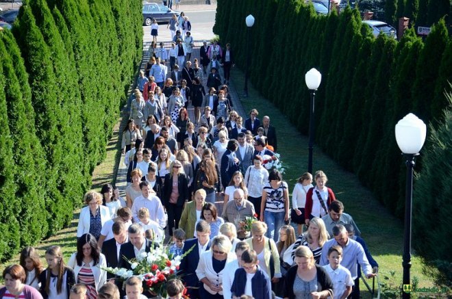 Rozpoczęcie roku szkolnego w Kadzidle [01.09.2016] - zdjęcie #19 - eOstroleka.pl