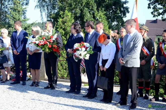 Rozpoczęcie roku szkolnego w Kadzidle [01.09.2016] - zdjęcie #15 - eOstroleka.pl