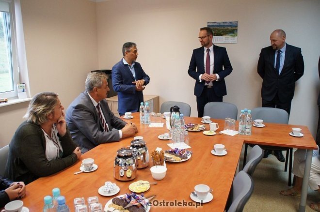 Turecka delegacja z wizytą w Samorządowej Stacji Segregacji Odpadów Komunalnych w Ostrołęce [05.09.2016] - zdjęcie #4 - eOstroleka.pl