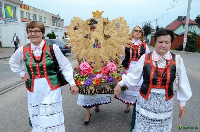 Gminne dożynki w Kadzidle 2016 [04.09.2016] - zdjęcie #295 - eOstroleka.pl