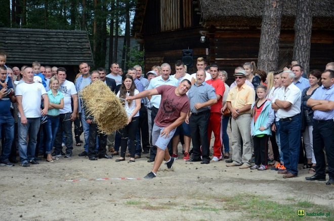 Gminne dożynki w Kadzidle 2016 [04.09.2016] - zdjęcie #192 - eOstroleka.pl