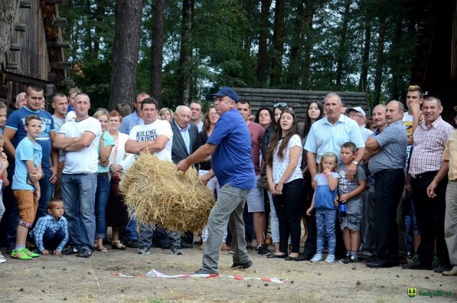 Gminne dożynki w Kadzidle 2016 [04.09.2016] - zdjęcie #147 - eOstroleka.pl