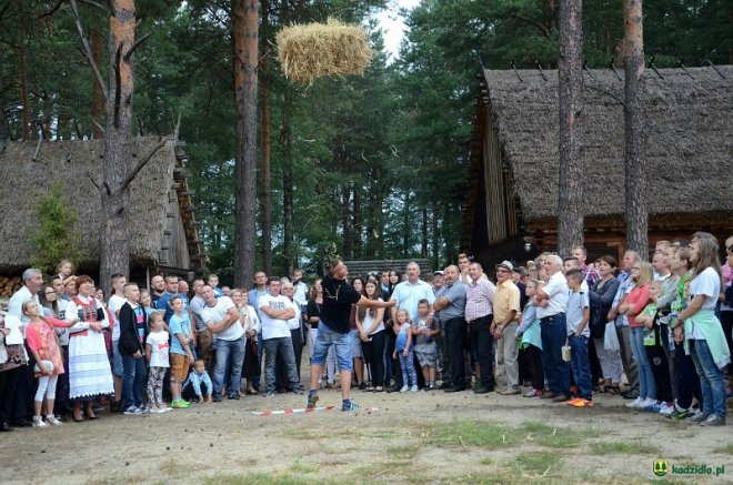 Gminne dożynki w Kadzidle 2016 [04.09.2016] - zdjęcie #139 - eOstroleka.pl