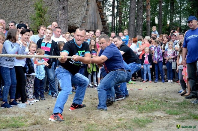 Gminne dożynki w Kadzidle 2016 [04.09.2016] - zdjęcie #119 - eOstroleka.pl