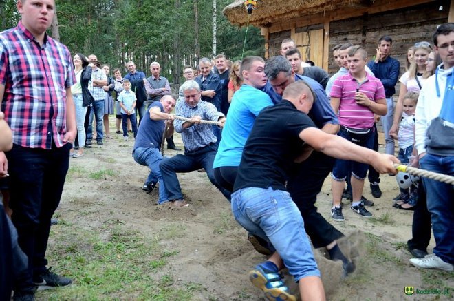 Gminne dożynki w Kadzidle 2016 [04.09.2016] - zdjęcie #109 - eOstroleka.pl