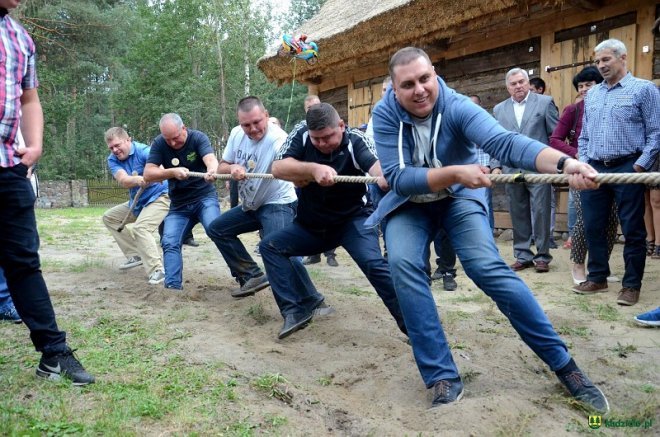 Gminne dożynki w Kadzidle 2016 [04.09.2016] - zdjęcie #107 - eOstroleka.pl