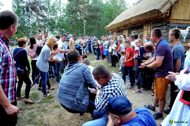 Gminne dożynki w Kadzidle 2016 [04.09.2016] - zdjęcie #83 - eOstroleka.pl
