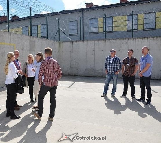 Norweska delegacja w Zakładzie Karnym w Przytułach Starych [09.09.2016] - zdjęcie #7 - eOstroleka.pl