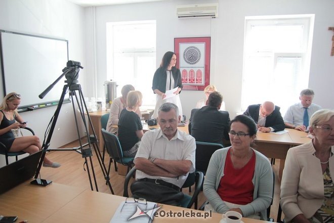 XXIV sesja Rady Powiatu w Ostrołęce [12.09.2016] - zdjęcie #12 - eOstroleka.pl