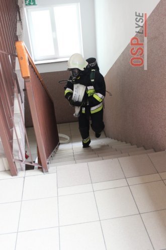 Pożar w gimnazjum w Łysych [12.09.2016] - zdjęcie #25 - eOstroleka.pl