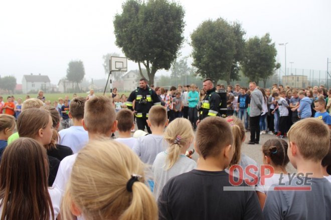 Pożar w gimnazjum w Łysych [12.09.2016] - zdjęcie #57 - eOstroleka.pl