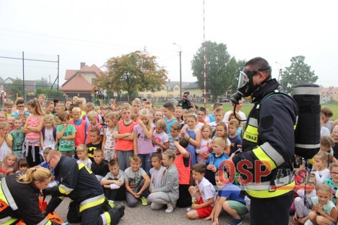 Pożar w gimnazjum w Łysych [12.09.2016] - zdjęcie #11 - eOstroleka.pl