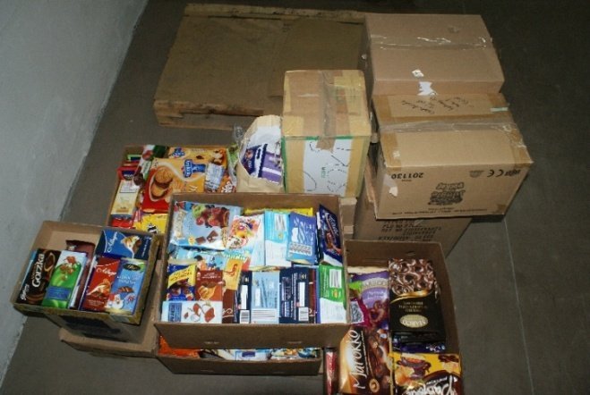 Zbiórka żywności w Ostrołece (5.12.09) - zdjęcie #4 - eOstroleka.pl