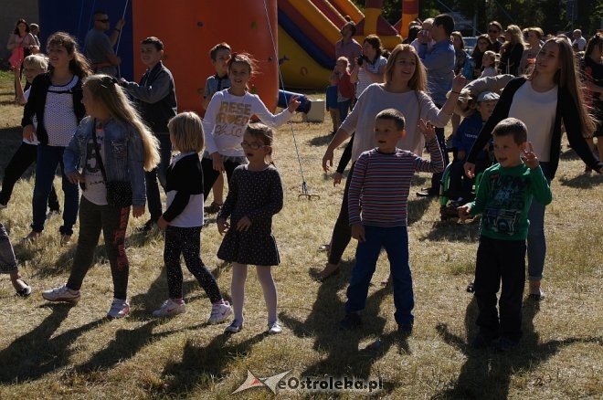 Rodzinny festyn przy ostrołęckiej farze [ZDJĘCIA] - zdjęcie #25 - eOstroleka.pl
