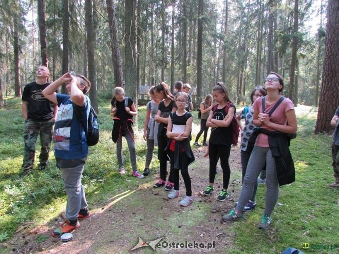 Przyrodnicza wycieczka gimnazjalistów z Kadzidła do rezerwatu w Czarni [10.09.2016] - zdjęcie #6 - eOstroleka.pl