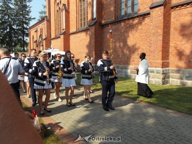 Dożynki Diecezji Łomżyńskiej w Kobylinie - zdjęcie #10 - eOstroleka.pl