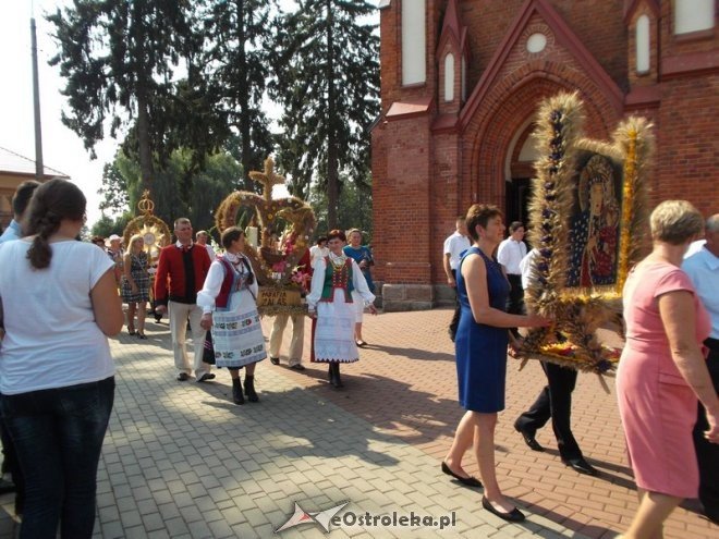 Dożynki Diecezji Łomżyńskiej w Kobylinie - zdjęcie #14 - eOstroleka.pl
