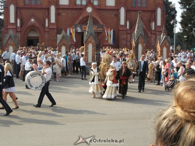 Dożynki Diecezji Łomżyńskiej w Kobylinie - zdjęcie #19 - eOstroleka.pl