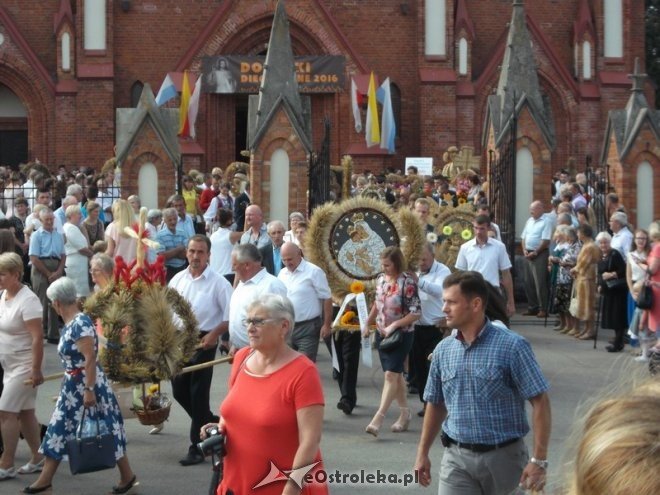 Dożynki Diecezji Łomżyńskiej w Kobylinie - zdjęcie #21 - eOstroleka.pl