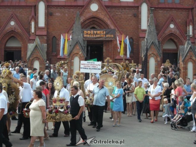 Dożynki Diecezji Łomżyńskiej w Kobylinie - zdjęcie #26 - eOstroleka.pl