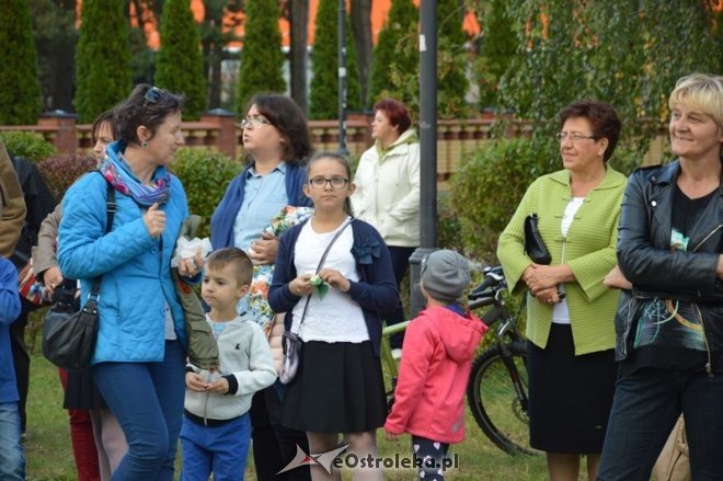 Piknik rodzinny przy parafii Zbawiciela Świata [25.09.2016] - zdjęcie #5 - eOstroleka.pl