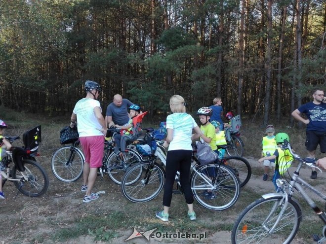 Rodzinny rajd rowerowy przedszkolaków z Krainy Misiów [ZDJĘCIA] - zdjęcie #5 - eOstroleka.pl