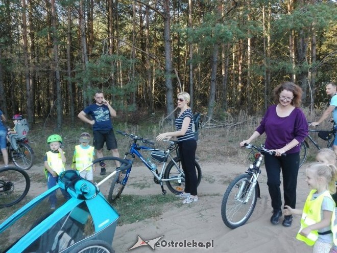 Rodzinny rajd rowerowy przedszkolaków z Krainy Misiów [ZDJĘCIA] - zdjęcie #6 - eOstroleka.pl
