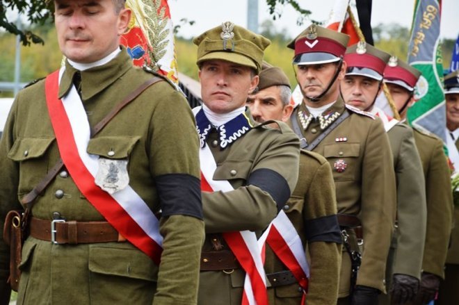 Pogrzeb żołnierzy wyklętych w Ostrołęce [29.09.2016] - zdjęcie #141 - eOstroleka.pl