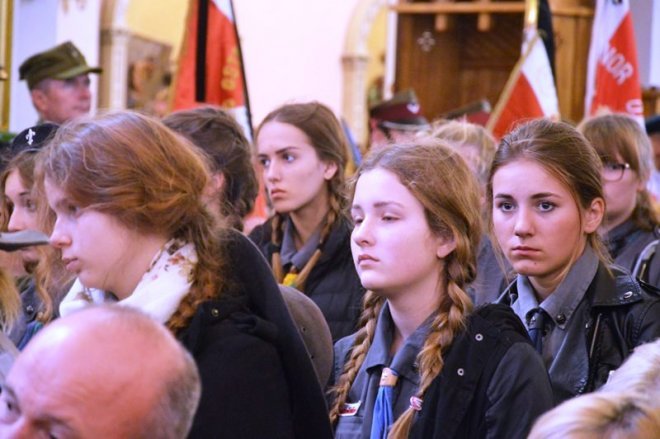 Pogrzeb żołnierzy wyklętych w Ostrołęce [29.09.2016] - zdjęcie #97 - eOstroleka.pl