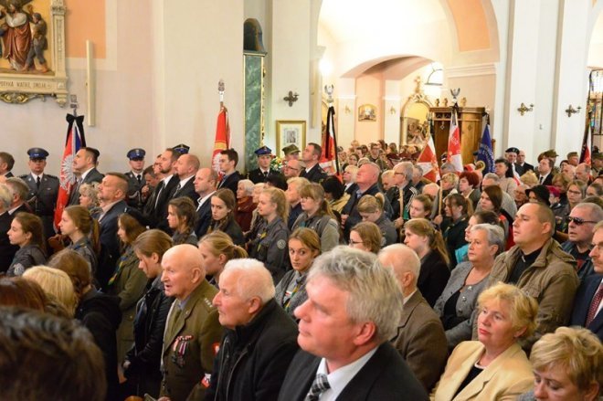 Pogrzeb żołnierzy wyklętych w Ostrołęce [29.09.2016] - zdjęcie #74 - eOstroleka.pl