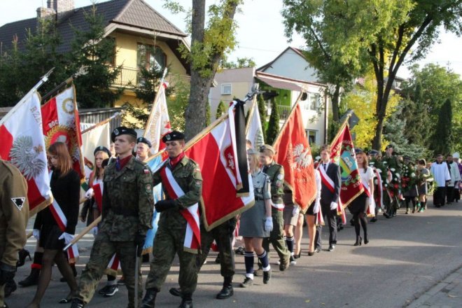 Pogrzeb żołnierzy wyklętych w Ostrołęce [29.09.2016] - zdjęcie #65 - eOstroleka.pl